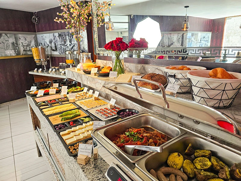 Desayuno buffet — Restaurante Rivero